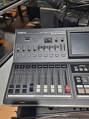その他 Roland VR-50HD multi-format AV mixer Amazon.com: Roland VR-50HD All-in-One HD Multi-Format AV
