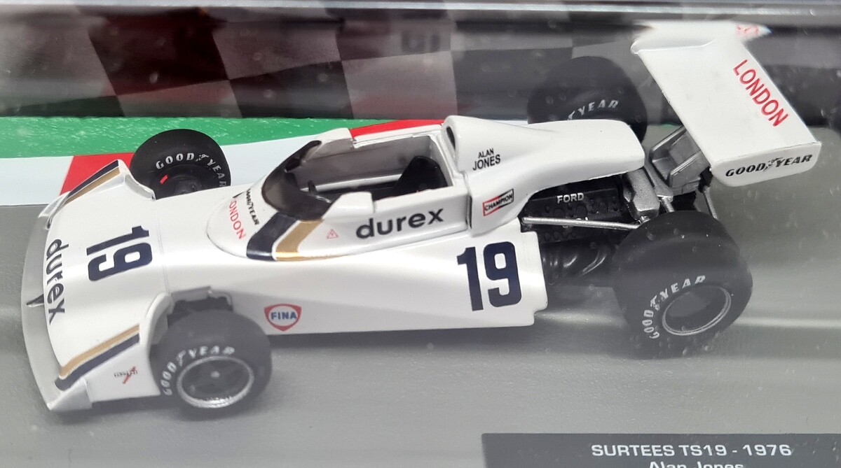 Atlas 1/43 - Surtees TS19 1976 Alan Jones Diecast Model F1 Car