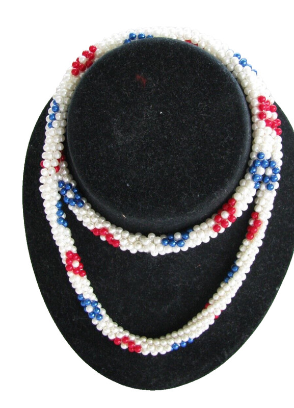 Vintage Costume Jewelry Womens patriotic multicolor beaded necklace 15”