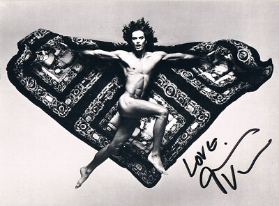 Gianni Versace 1946-97 genuine autograph signed art postcard 4.75