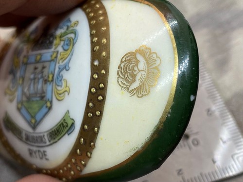 Original Victorian Crested China Ware Ornament / Lid - RYDE - Isle of Wight - Picture 11 of 12