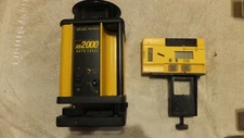 LCI AB 2000 Automatic Interior Rotary Leveling Laser and Case