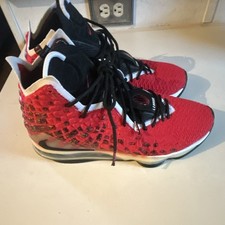 Nike LeBron Mens Athletic Sneakers Mid Top La...