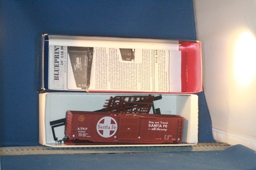 Coche de carga JP HO Branchline Blueprint Series 50' AAR Santa Fe ATSF #11134 | Zustand: New