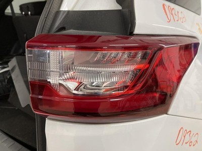 Used Right Tail Light Assembly fits: 2021 Chevrolet Traverse quarter panel mount