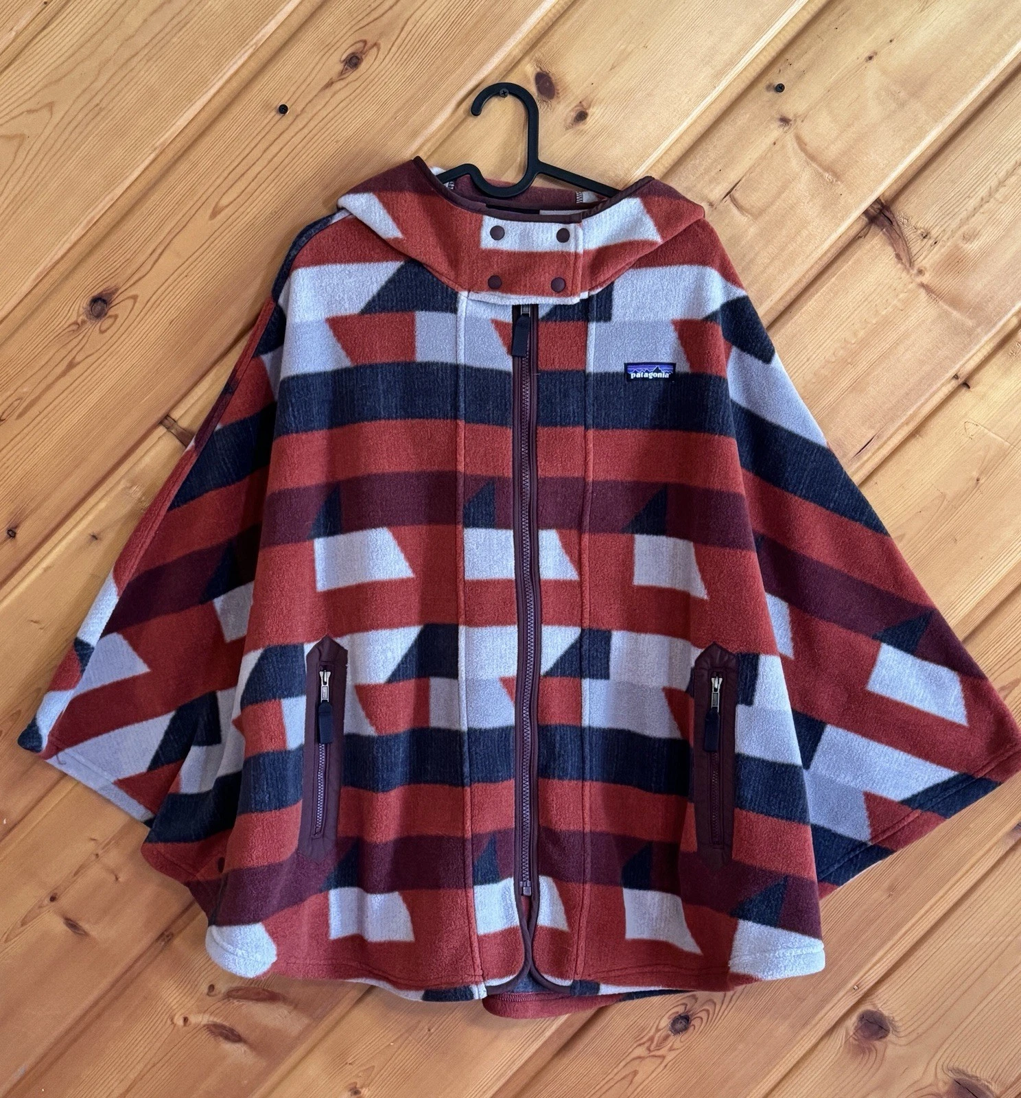 Patagonia Synchilla Poncho Womens XS / S Hooded Fleece Cape Jacket Lightweight
