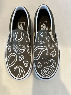 NWOT Vans Classic Slip On Olive Paisley Bandana M5/W6.5  display picture 1