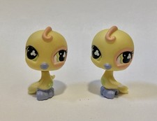 Littlest Pet Shop Yellow Parakeet 605 With Green Eyes Authentic Not Damaged