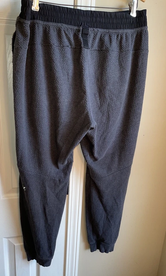 Joggers masculinas Lululemon At Ease texturizadas malha dupla algodão GG - Imagem 4 de 4