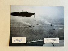 Photo + 2 signatures WW2 Royal Navy/Naval Air Squadron Cap Matapan vétérans