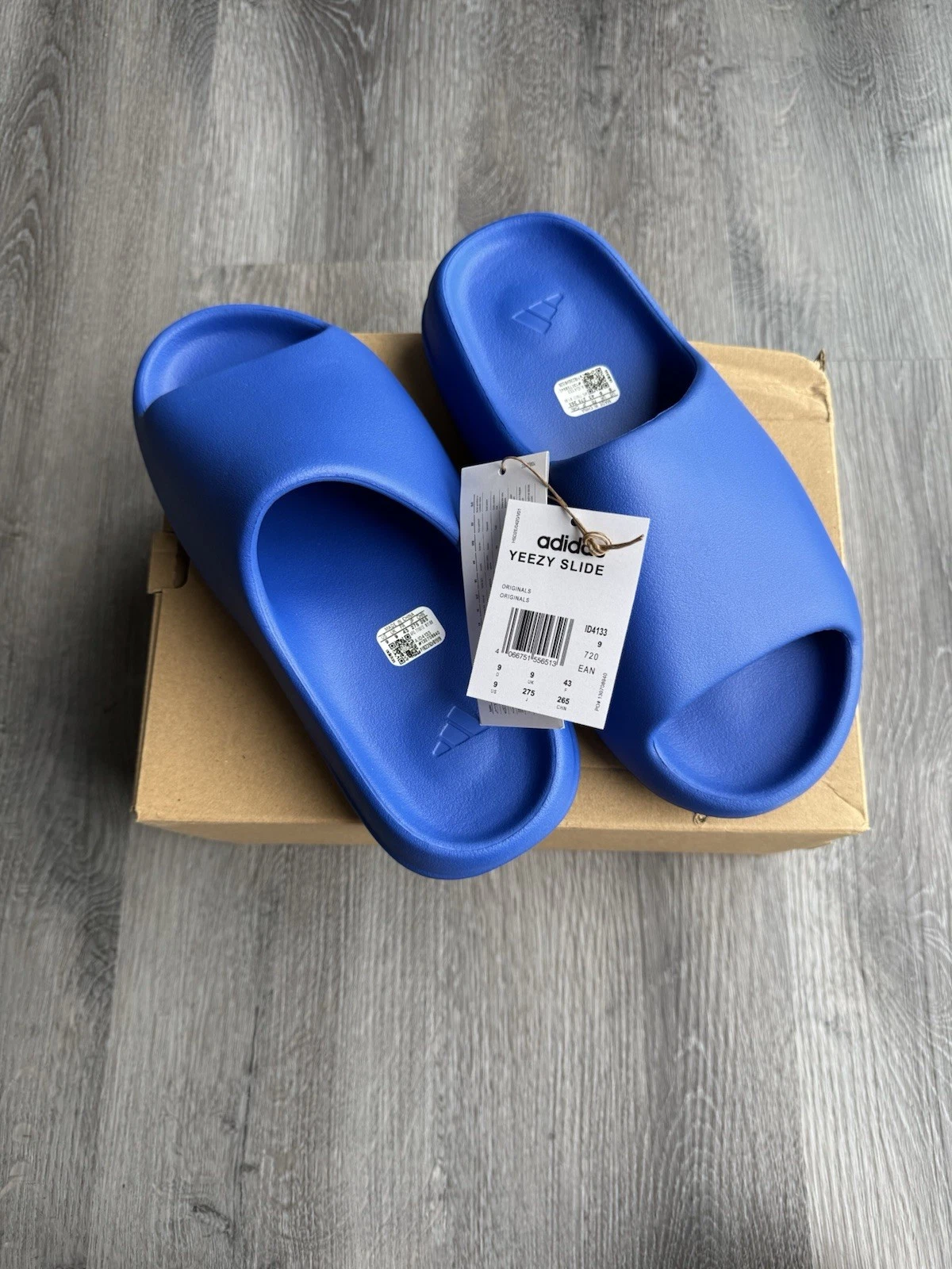 Adidas Yeezy Slide Azure' ID4133 UK 9 EU 43 US 9 nuove con scatola