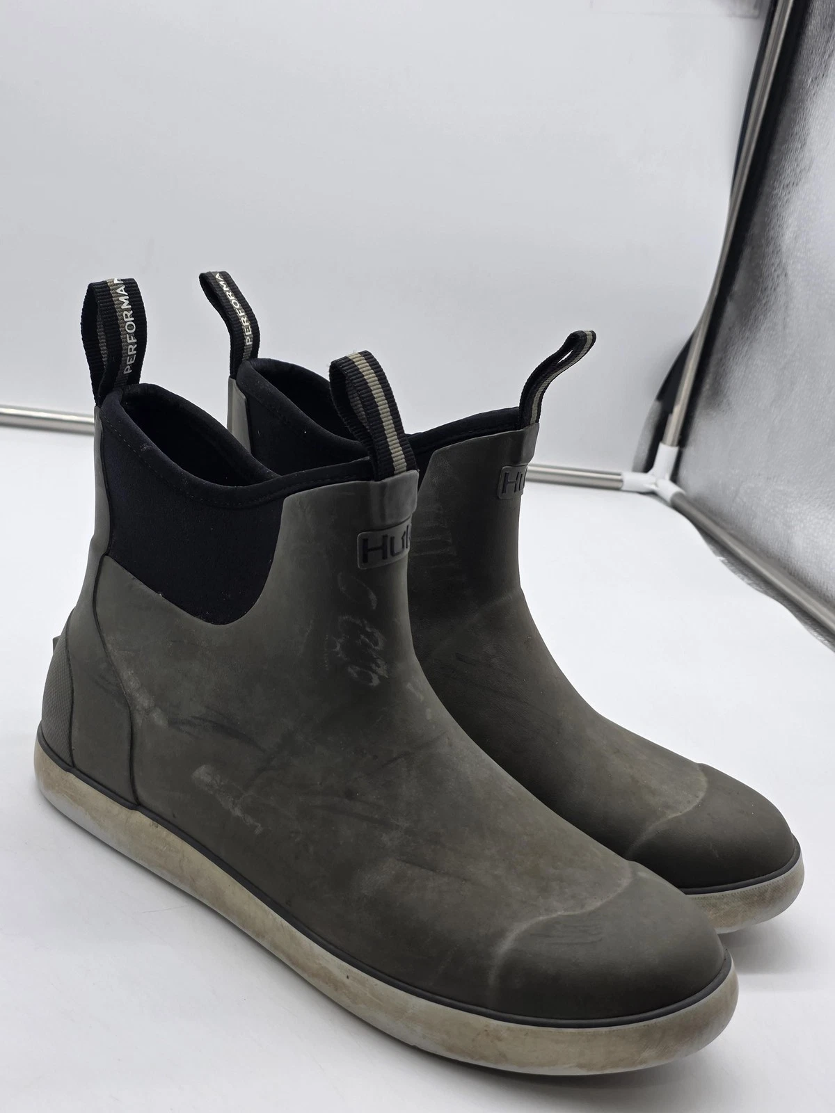 Huk Rain Boots Men 10.5 Green rogue Rubber Waterproof Ankle Boat Fishing Damaged
Opens in a new wind