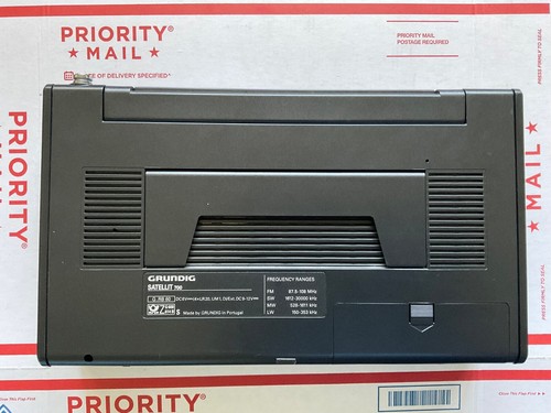 Grundig Satellit 700 AM/FM Shortwave Radio Receiver - Zdjęcie 2 z 7