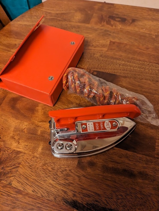 Vintage Jet Travel Iron made in Japan working