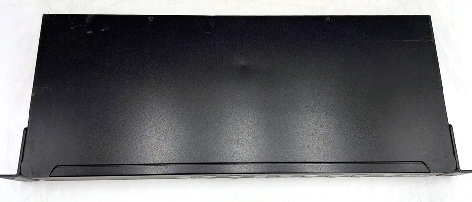 StarTech SV831DUSBU 8 Port 1U Rackmount USB VGA KVM Switch - Image 3 of 4