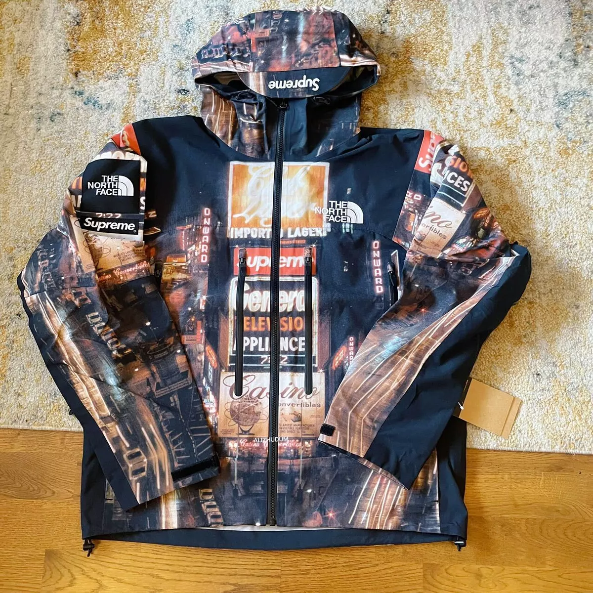 SUPREME FW22 THE NORTH FACE TAPED SEAM SHELL JACKET S-XL NEW