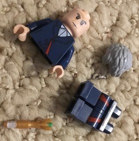 The Doctor Dr. Who Lego Dimensions 71204 LEGO Minifigure With Base + booklet