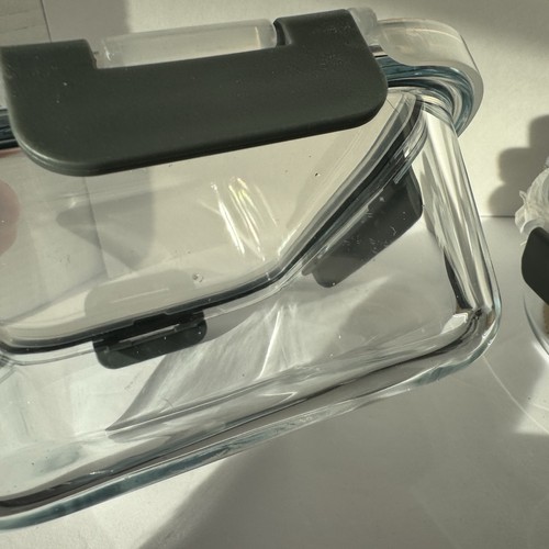 Komuee Glass Food Storage Containers, Only 11 Containers, 23 Pcs, One Broken - Picture 10 of 17