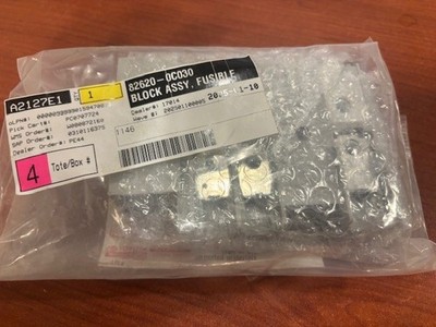 GENUINE TOYOTA SEQUOIA TUNDRA LAND CRUISER LX570 FUSIBLE LINK BLOCK 82620-0C030