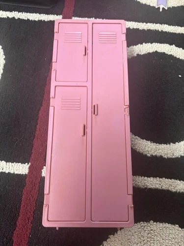 Vtg 1984 Barbie Fitness Workout Center Gym PINK LOCKER 7975 Decals Doors NICE!