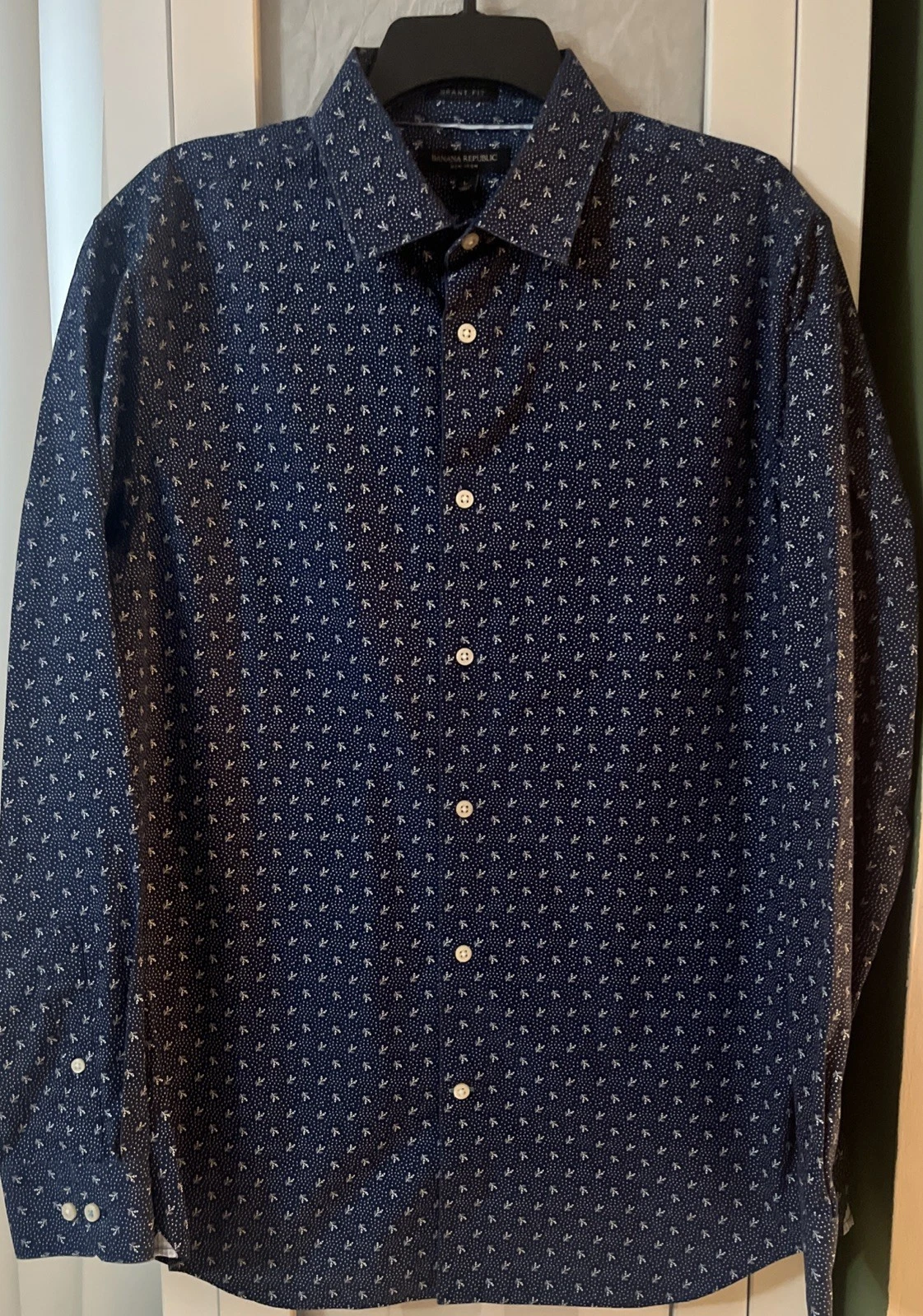 Banana Republic Men’s Size L Blue White Floral Non-Iron Dress Shirt Grant Fit