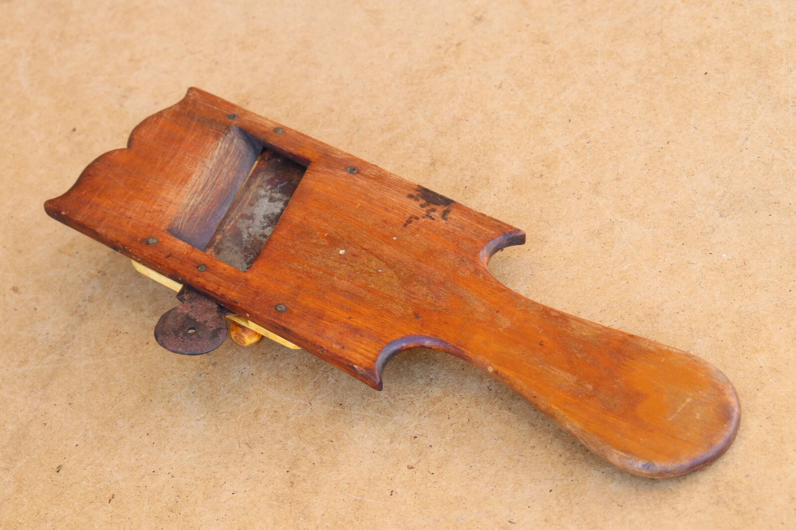 Vintage Grater Antique Primitive Wood Kitchen Peeler Untensil Farmhouse 1920s