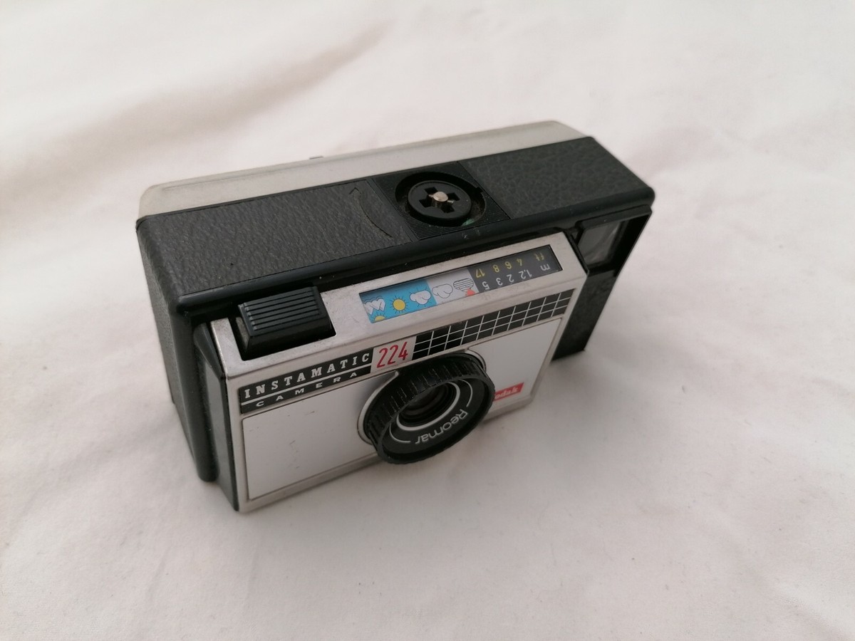 Instamatic 100 Kodak Instamatic 224 Kodak Instamatic 224 Vintage