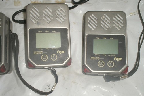 Lote de 3 Detectores Monitor de Gas Industrial Scientific ITX con Cargador - Imagen 5 de 5