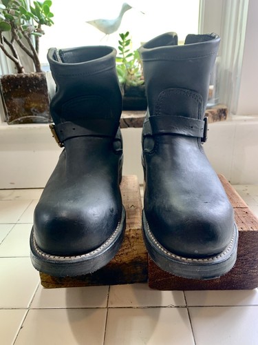 Chippewa Black Oiled Leather 27872 