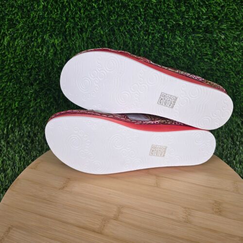 Spring Step L'artiste Caiman Red Slip On Sandal Size 8.5 NIB - Picture 4 of 6