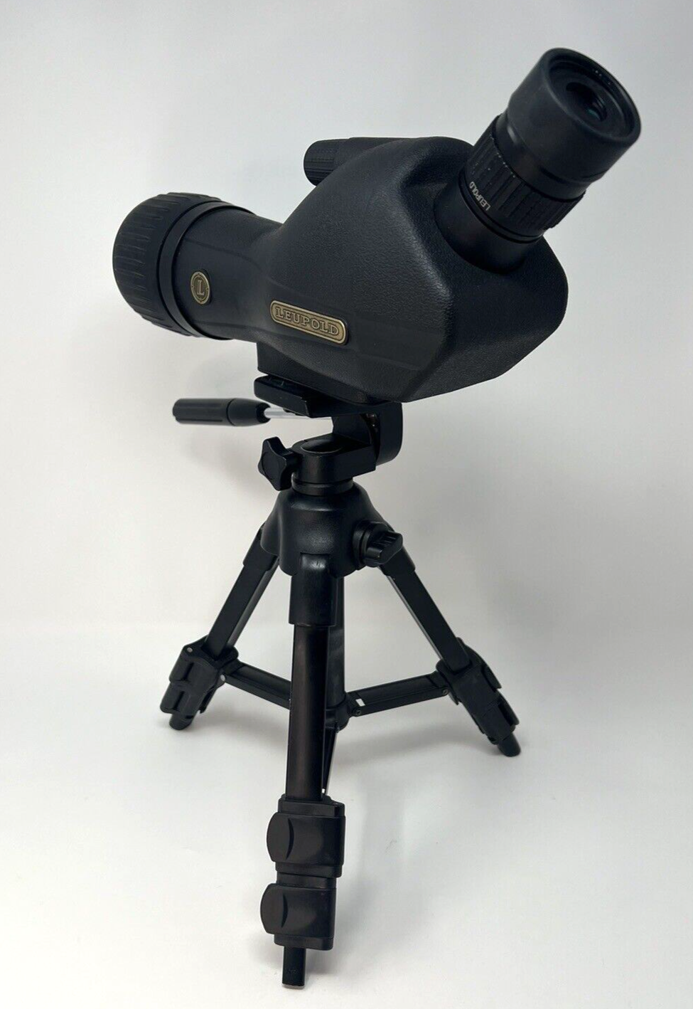 Leupold SX1 Ventana 1545x60 mm Spotting Scope & Vanguard Lite 1