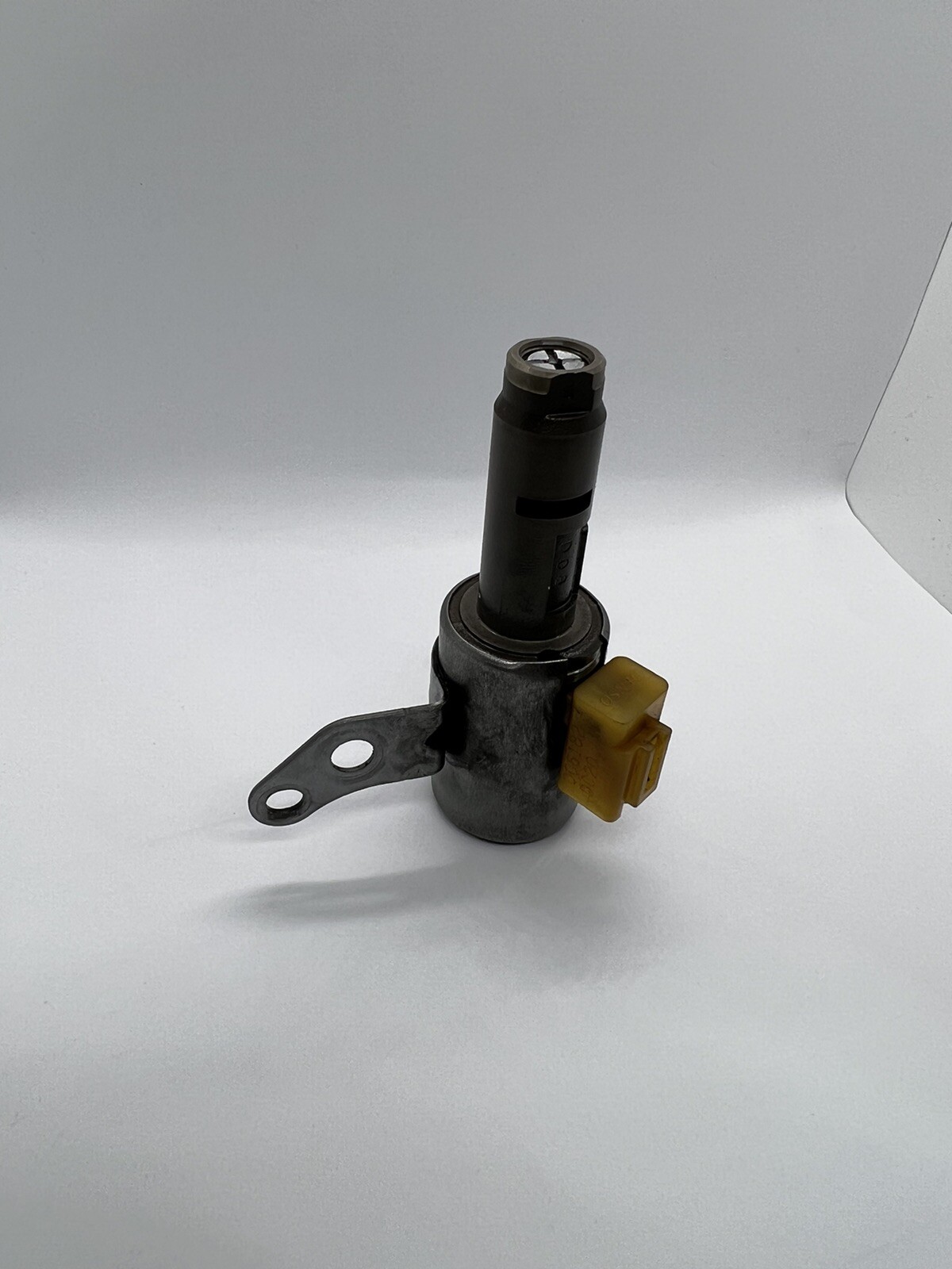 Transmission Shift Control Solenoid For LEXUS ES300 19992001 RX300