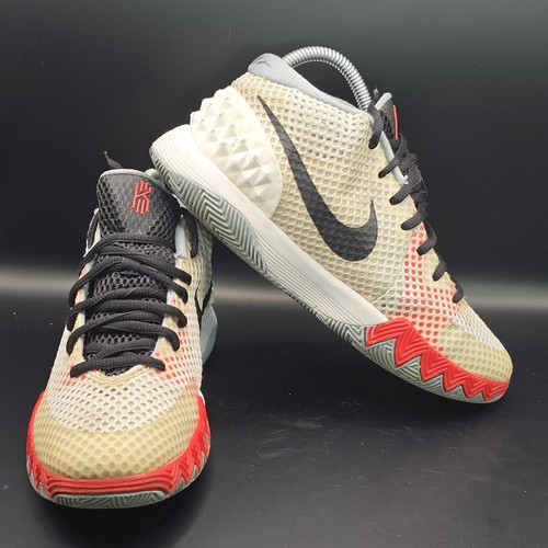 Nike Kyrie 1 Home Infrared Size 5.5Y Pre-Owned - Picture 6 of 9