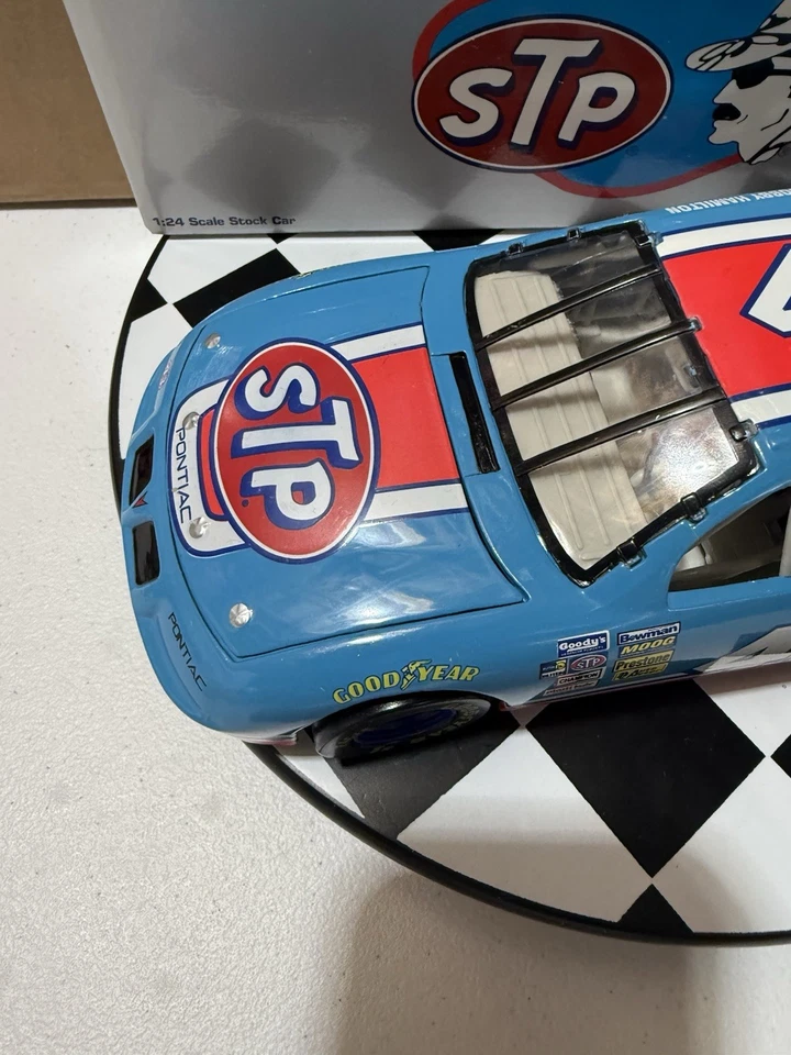 Bobby Hamilton #43 STP 25 aniversario pequeño 1984 azul y rojo 1/24 diecast Foto 3 de 4
