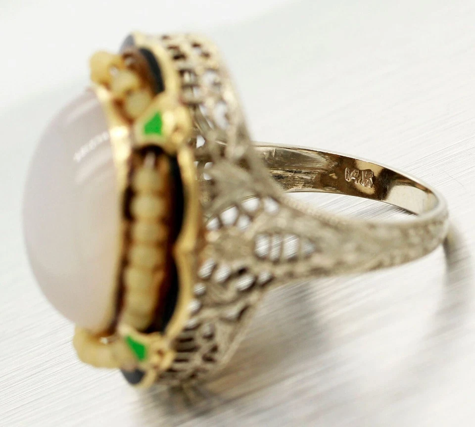Antiguo anillo de cóctel Art Deco de 9 quilates con calcedonia, perlas y esmalte - oro blanco de 14 k Foto 4 de 4