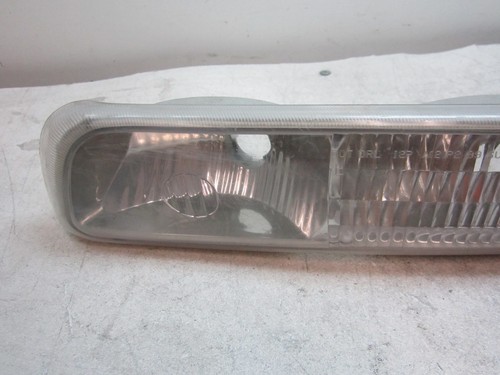 nn706247 Chevy Silverado 1999 2000 2001 2002 LH Corner Turn Signal Light Lamp - Picture 3 of 5