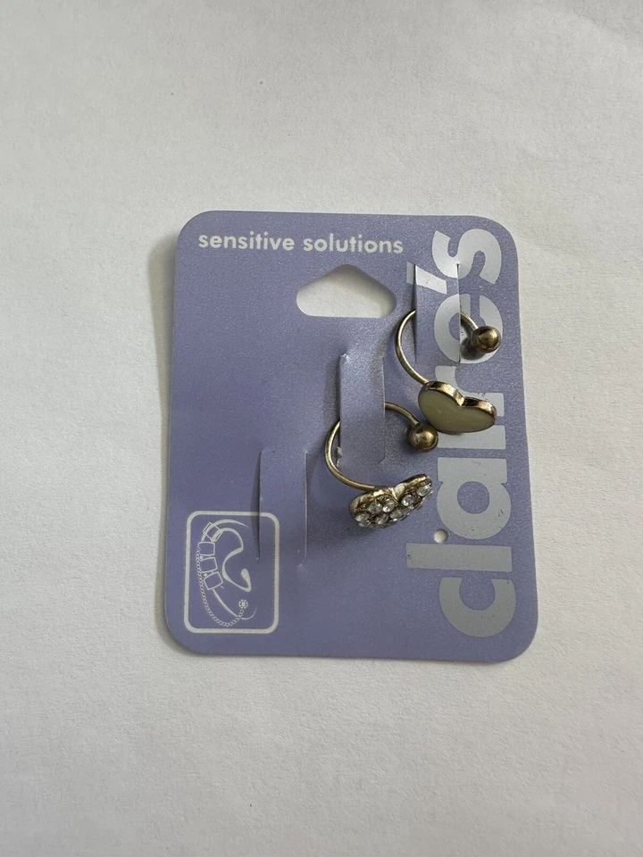 Conjunto de 2 punhos de orelha em forma de coração Claire com strass e madrepérola - Imagem 3 de 4