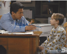 RAY ROMANO SIGNED 'EVERYBODY LOVES RAYMOND' 8x10 PHOTO B ACTOR BECKETT COA BAS RAY ROMANO SIGNED 'EVERYBODY LOVES RAYMOND' 8x10 PHOTO B ACTOR BECKETT COA BAS
