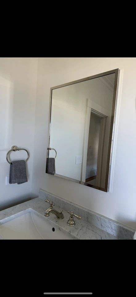 NOVO Robern PC2030D4TNN77 Perfis 20 x 30 x 4 Armário de Medicina Emoldurado Níquel - Imagem 2 de 3