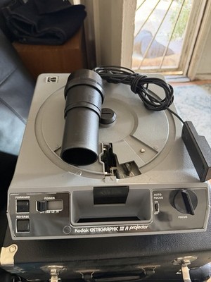 Kodak Ektagraphic III A Carousel Slide Projector Bundle w/ Wired Remote