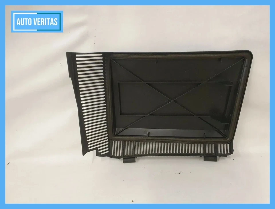 Original BMW pollen filter box cover 64.31-8364775.9 64.31-8364774.9 - Image 2 of 3