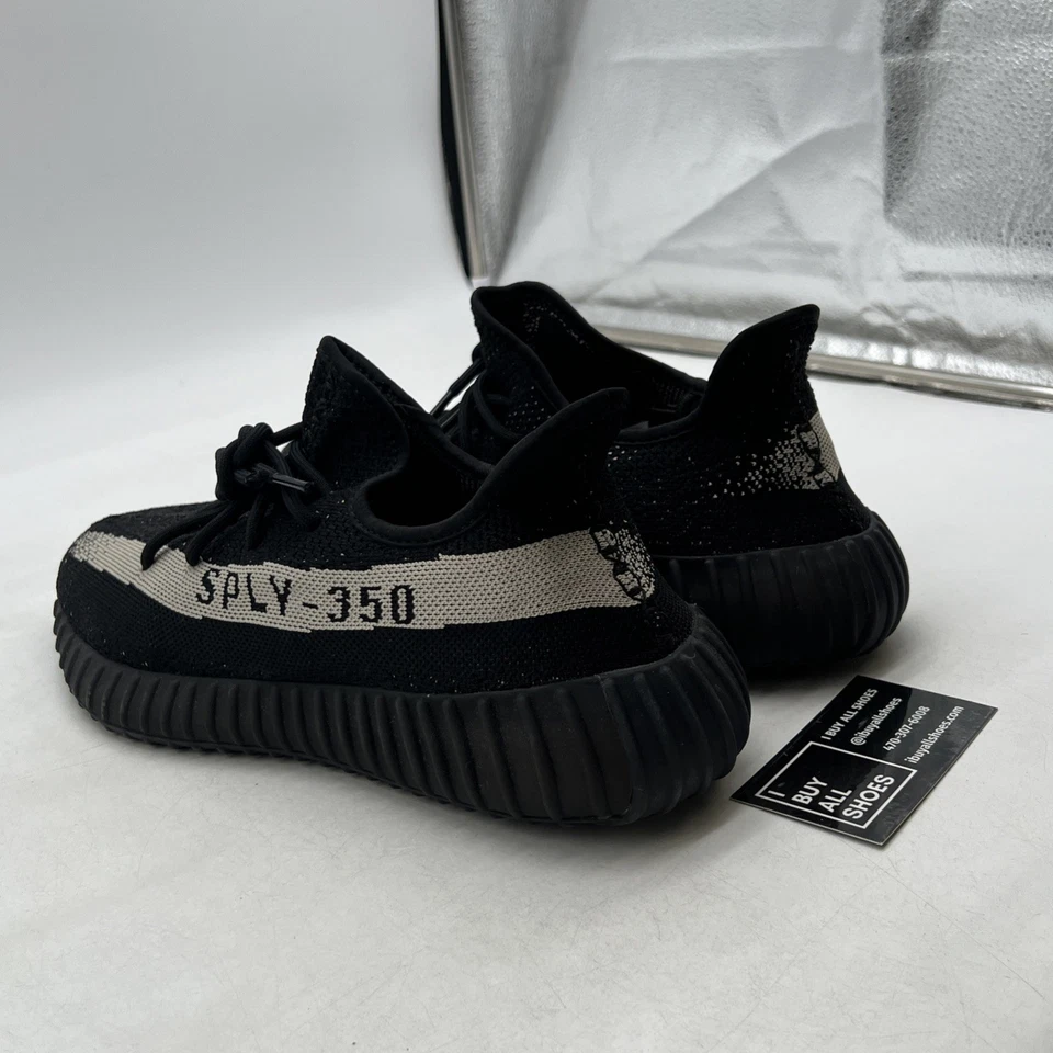 Talla 12 - Adidas Yeezy Boost 350 V2 Low Oreo (BY1604) Foto 4 de 4