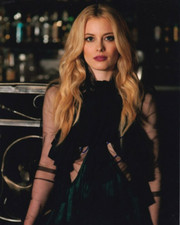 GILLIAN JACOBS signed Autogramm 20x25cm FEAR STREET in Person autograph COA