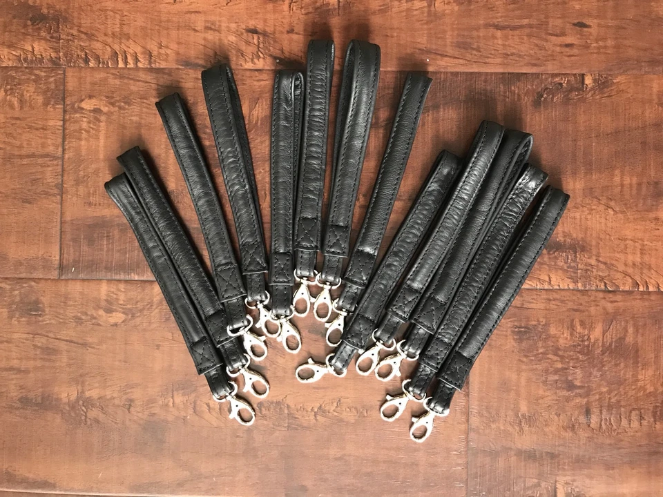 正品黑色皮革腕带钥匙扣包带钥匙包礼物送给他 — 第 4/4 张图片