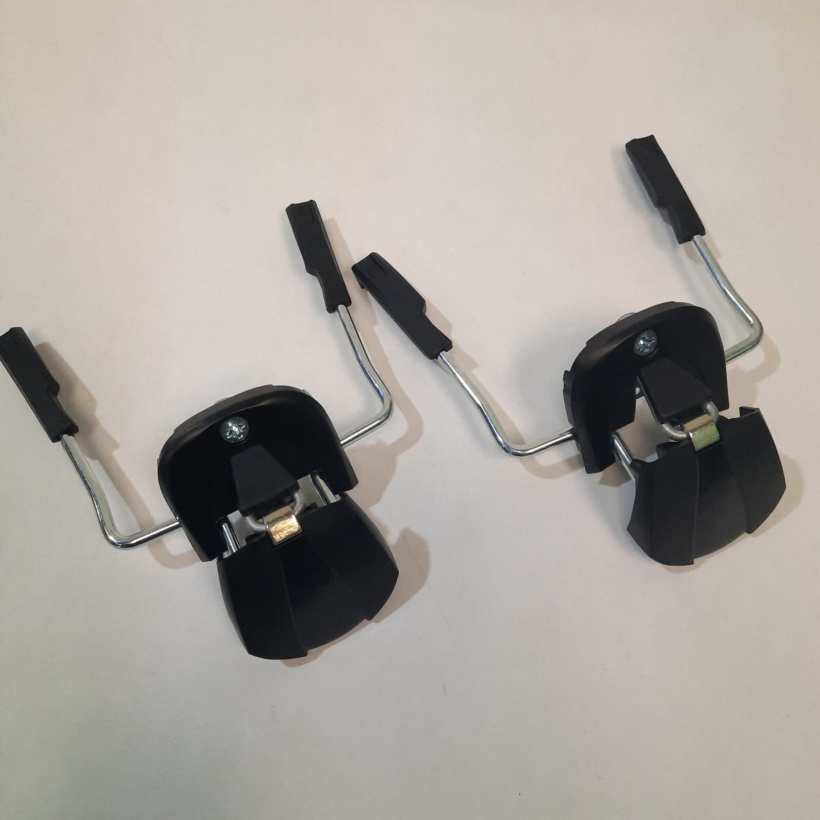 SALOMON ATTACCO SCI FRENO 1x2 Freno 100mm L7857510001 B 100 (COPPIA)