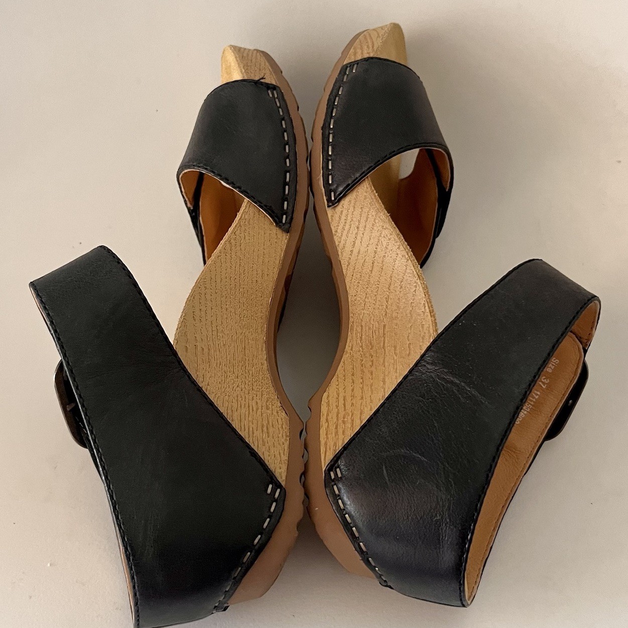 Dansko Tanya Black Milled Leather Comfort Sandals Women's EU 37 US 6.5-7 image 9
