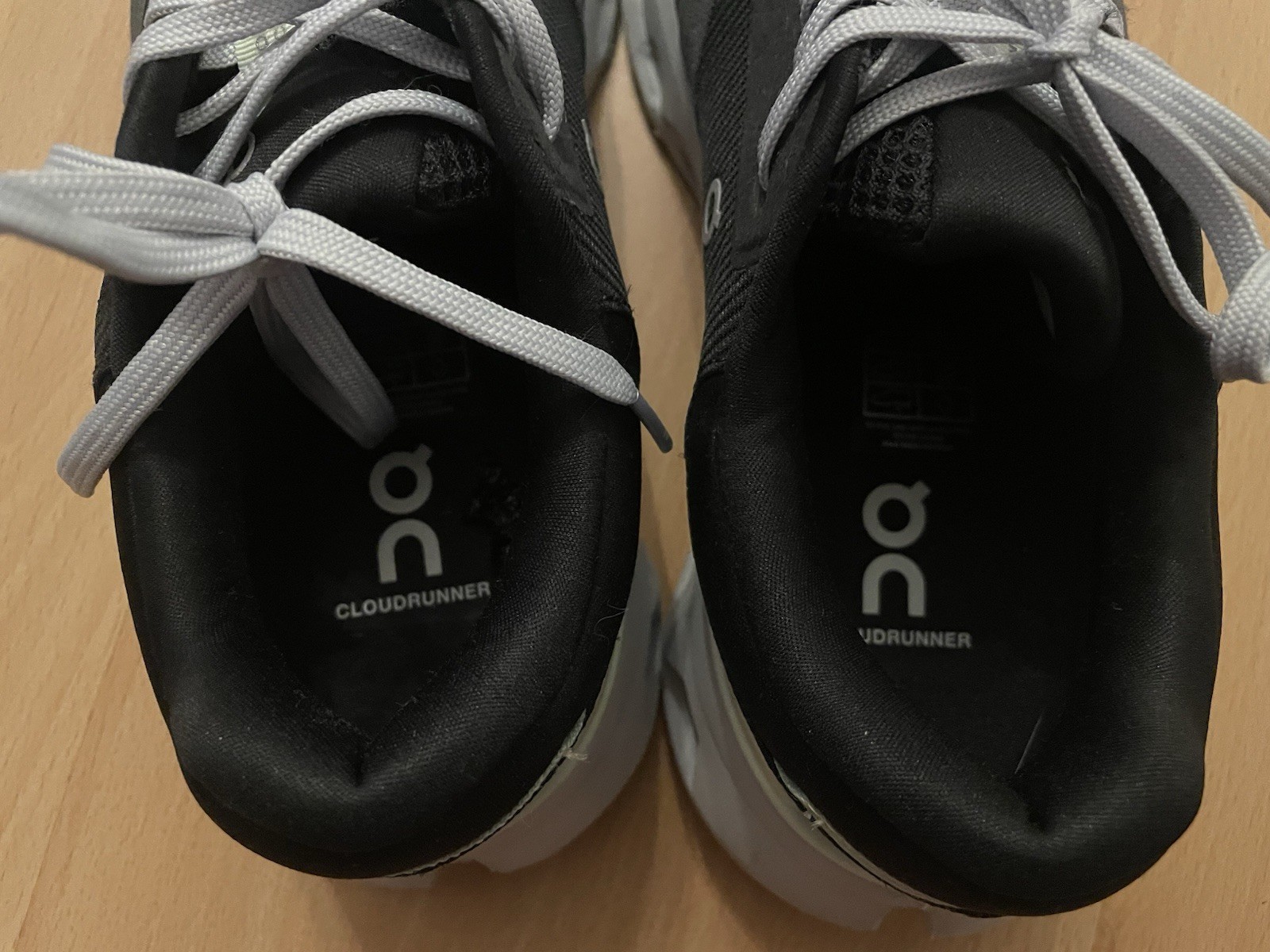 On Cloud Cloudrunner 2 Running Shoes 3WE10132577 … - image 5