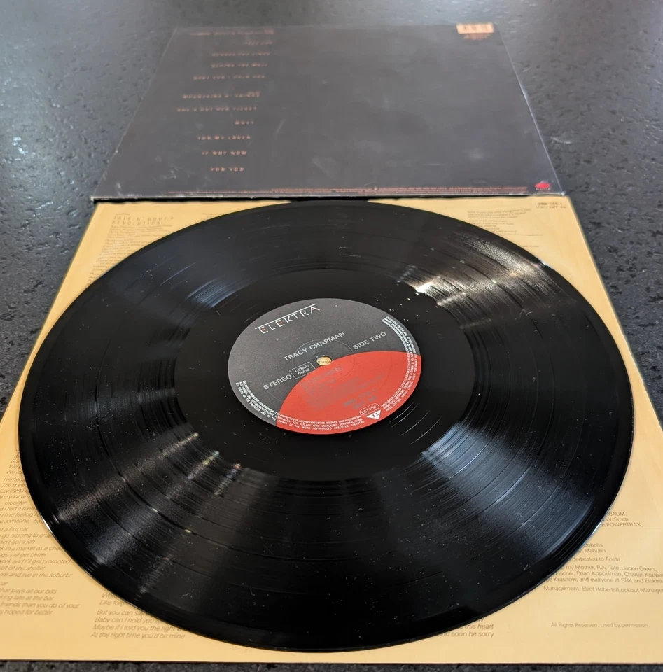 TRACY CHAPMAN S/T 1988 LP, Original 1st Pressing, GERMANY Elektra.  NM Vinyl !!! - Image 3 of 4