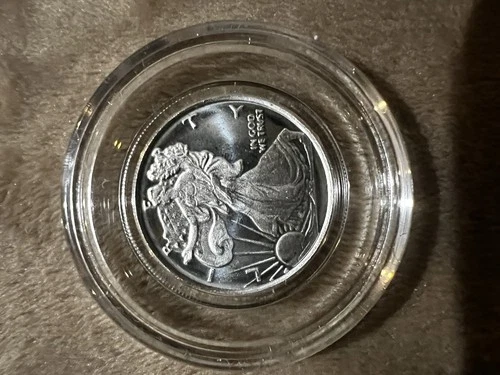 Walking Liberty 1/10 oz  .999 Fine Silver BU Cameo
