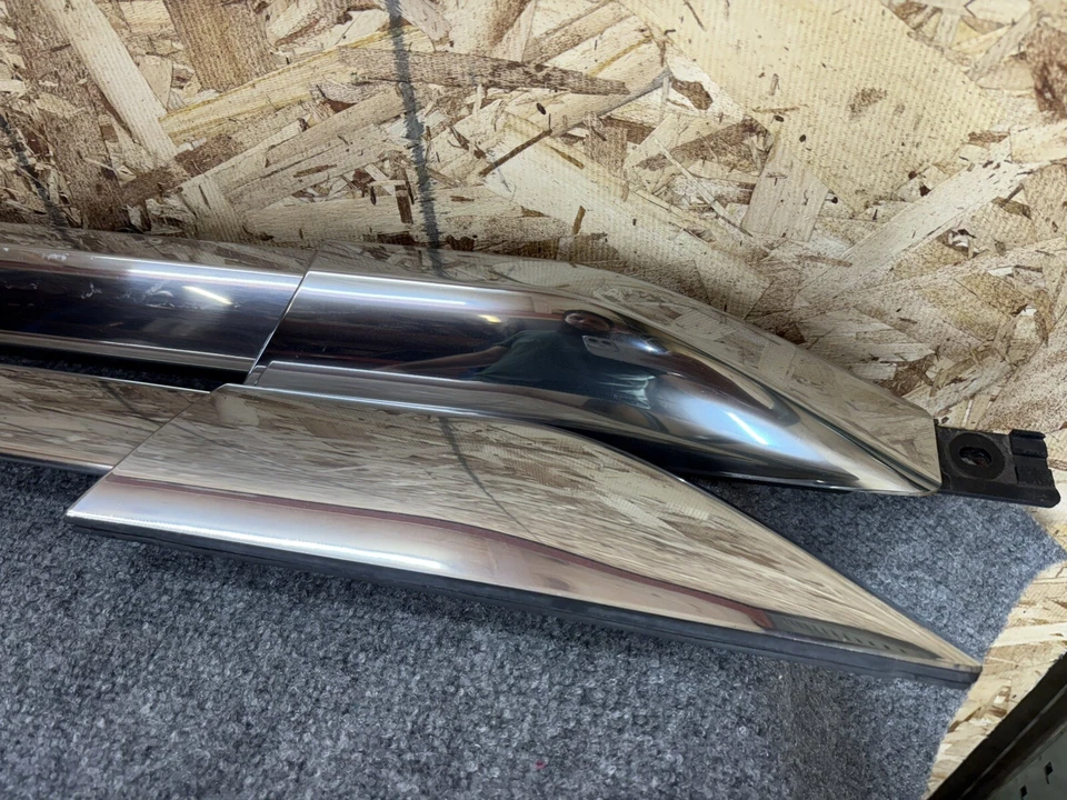 Juego de rieles portaequipajes techo izquierdo y derecho Lincoln Navigator 2018-2021 OEM Foto 2 de 4